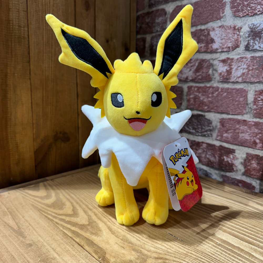Peluche Dans Boîte Fenêtre Tomy Pokémon Voltali – Haute Qualité, 20 Cm Pour Jouer Et Collectionner A Partir De 3 Ans Peluche Dans Boîte Fenêtre Tomy Pokémon Voltali – Haute Qualité, 20 Cm Pour Jouer Et Collectionner A Partir De 3 Ans